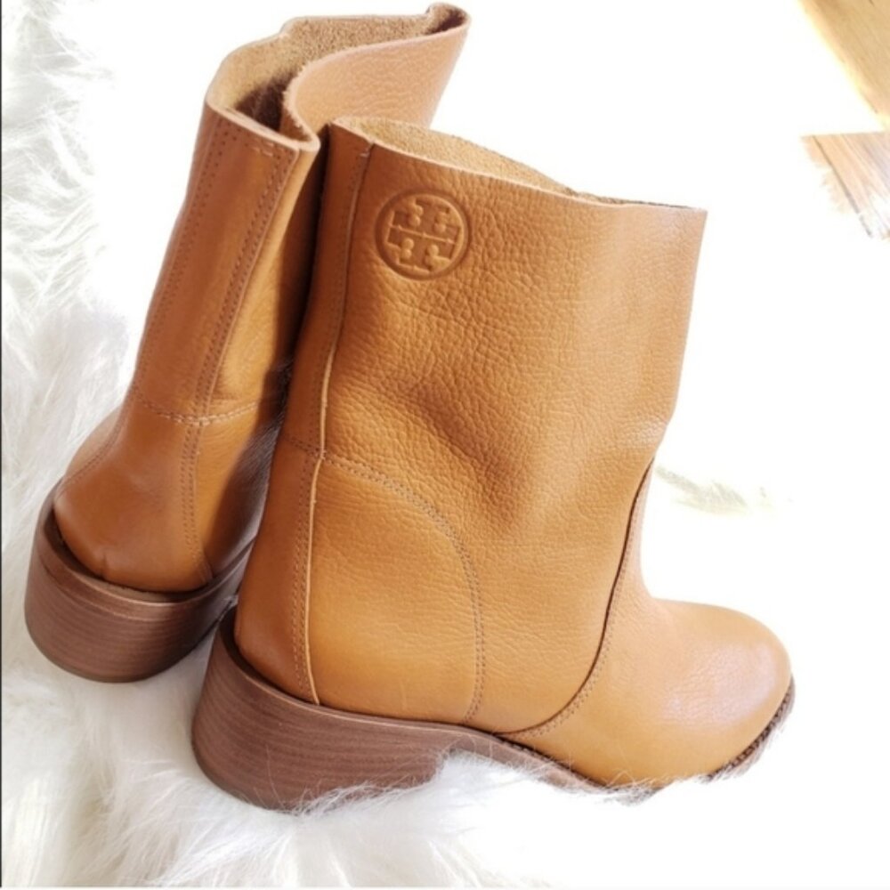 Tory Burch Siena tan leather boots size 8
